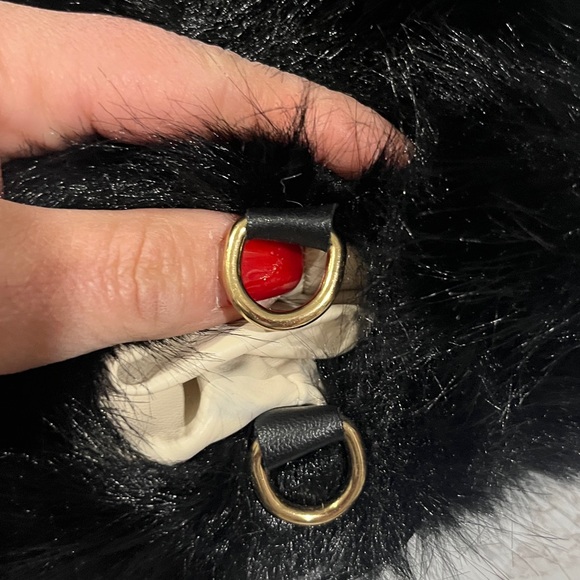 New no tag Furry top handle bag - Picture 4 of 5